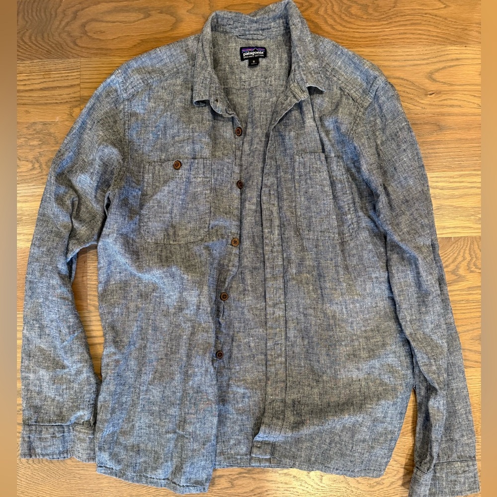 Patagonia Gray Casual Button Down Shirt
